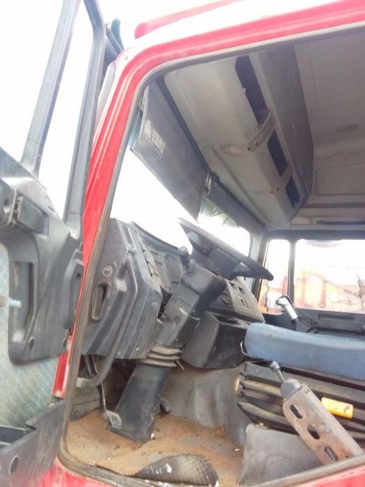 Хова тягач sinatruk