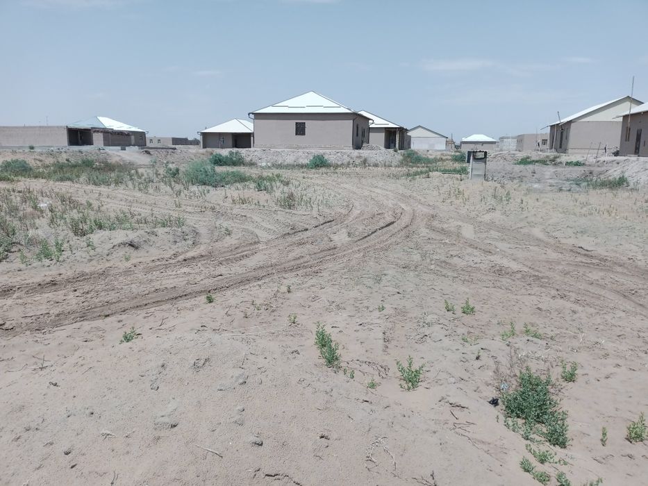 Joy oʻrin Uy qurish uchun 8 sotx. 4 sotxdan 2 ta yonma-yon joylashgan