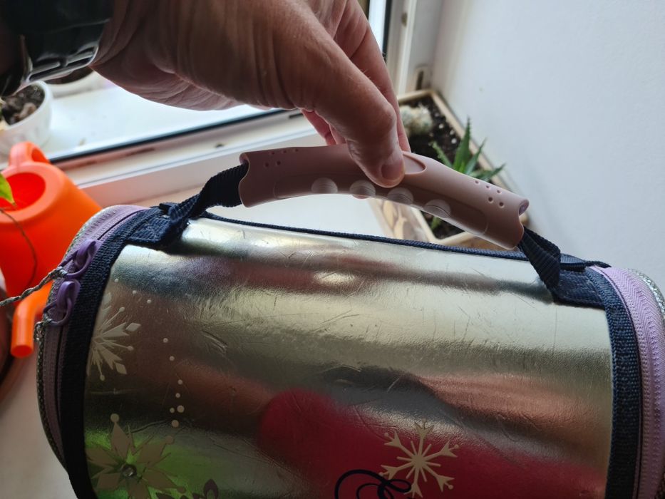 Продам рюкзак для девочки