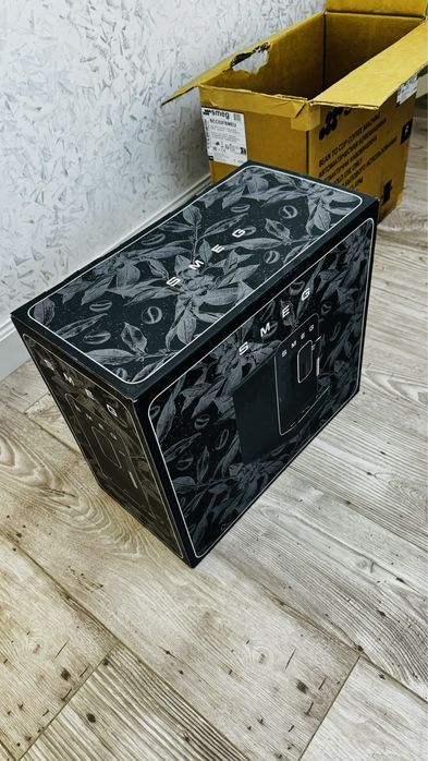 Кофе машина smeg