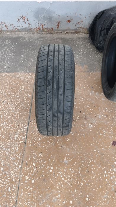 Продам шины летние 215х55х17