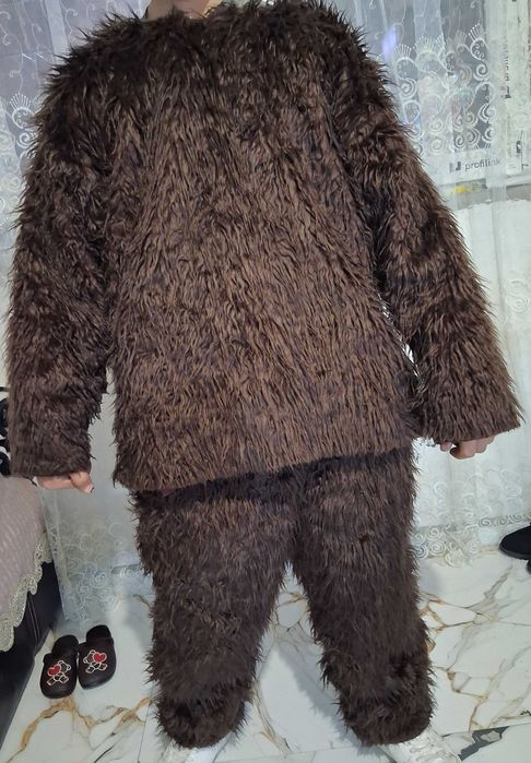 Естествен кукерски костюм