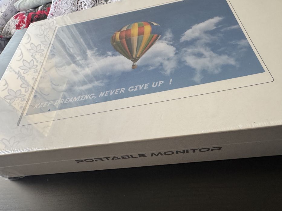 Monitor portabil