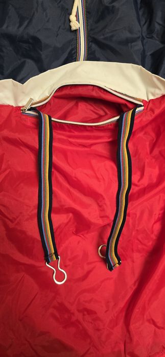 Geaca windbreaker impachetabila. Marimea L