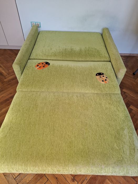 Разтегателен диван