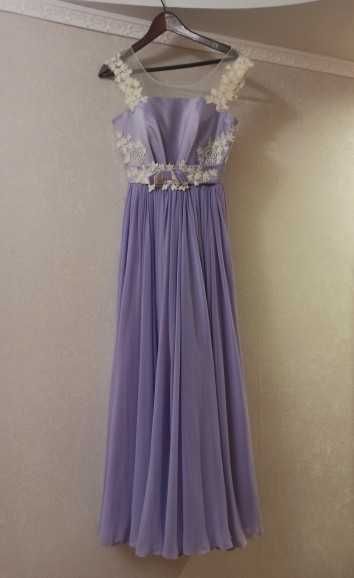 Платье на выход.   .