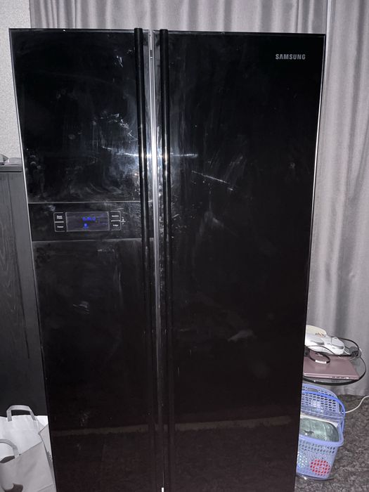 Продаю холодильник Samsung
