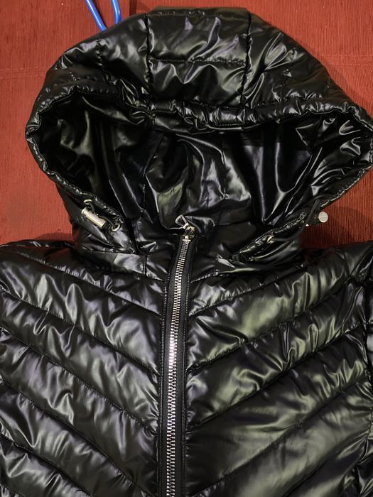 Geaca lucioasa neagra dama