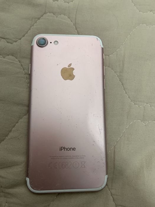 Iphone 7 roz ,perfect functionabil