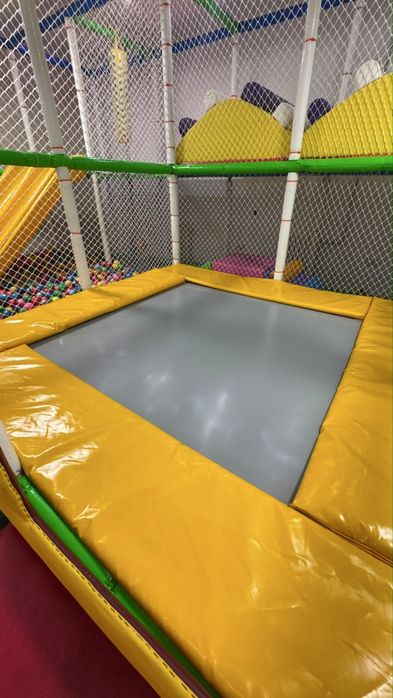 Продам детскую игровую площадку