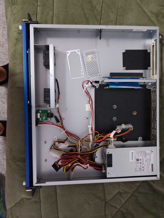 Carcasa 1U + Sursa FSP Flex Atx 300w