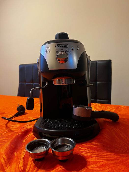 Кафемашина DeLonghi EC221.B