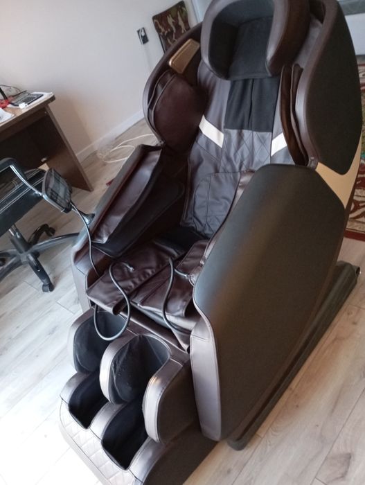 Продам массажное кресло