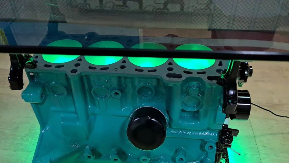 Журнальный столик