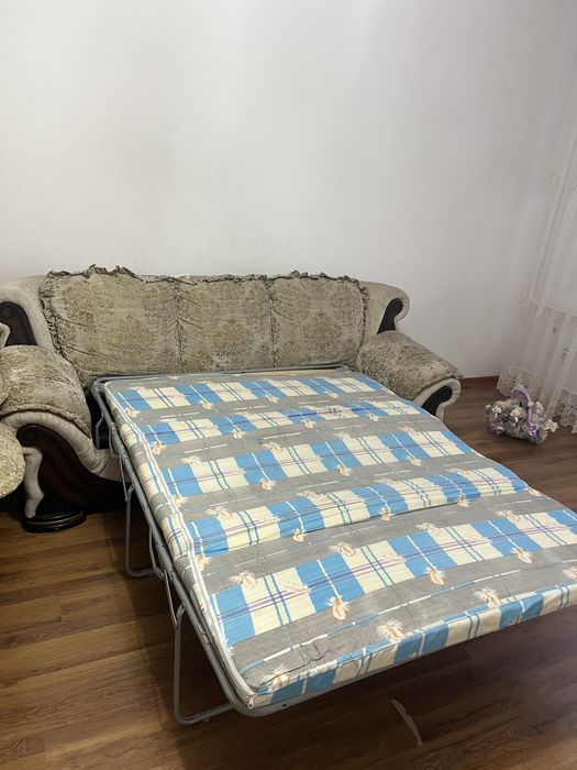 Двери диван кухонный