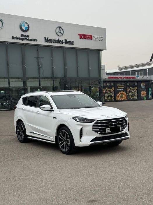 Jetour x70 plus luxury