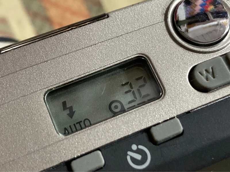 Camera foto Minolta Riva Zoom (Japan)