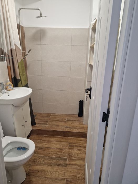 Vând apartament 2 camere localitatea Adjud Județul Vrancea