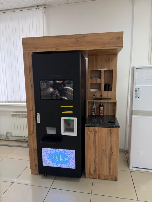 Продается Кофе аппарат LE 308E