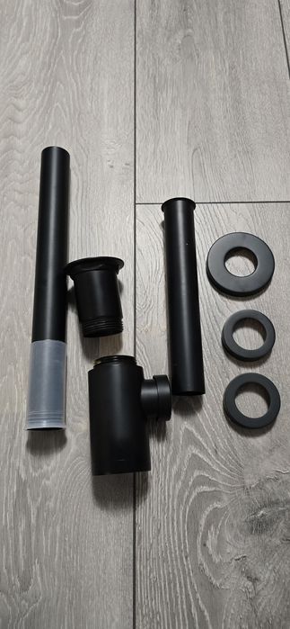 Sifon estetic pentru lavoar negru