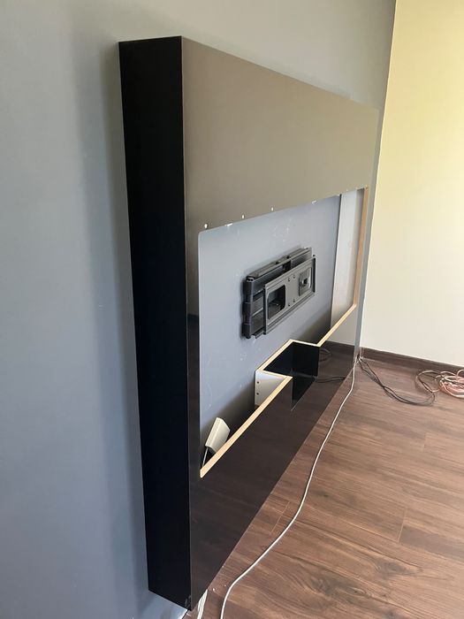TV стойка декор за LG OLED 65 инча