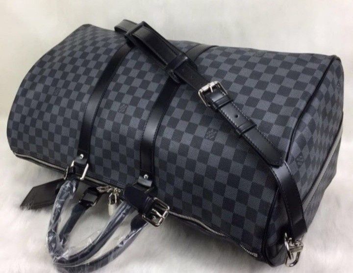 Geanta voiaj unisex,logo metalic, feronerie metalica, saculet