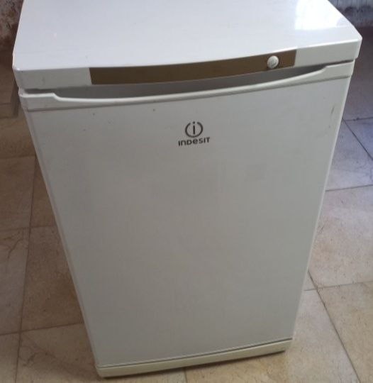 Продам морозильник