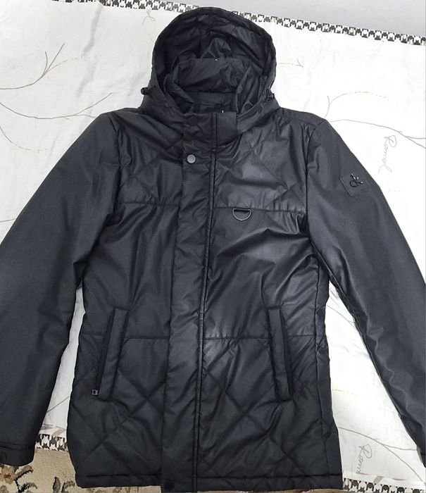 Продам ветровку 48-50 размер (L)