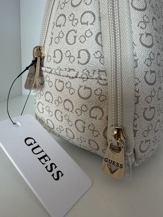 Guess несесер за козметика