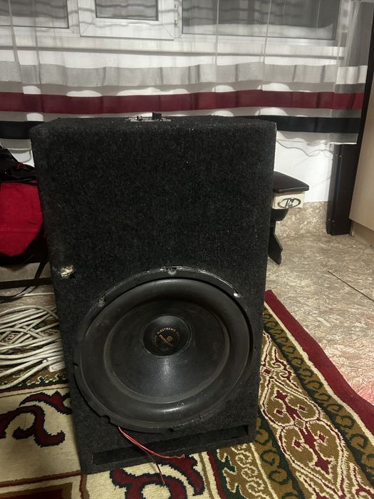 Продам сабвуфер.