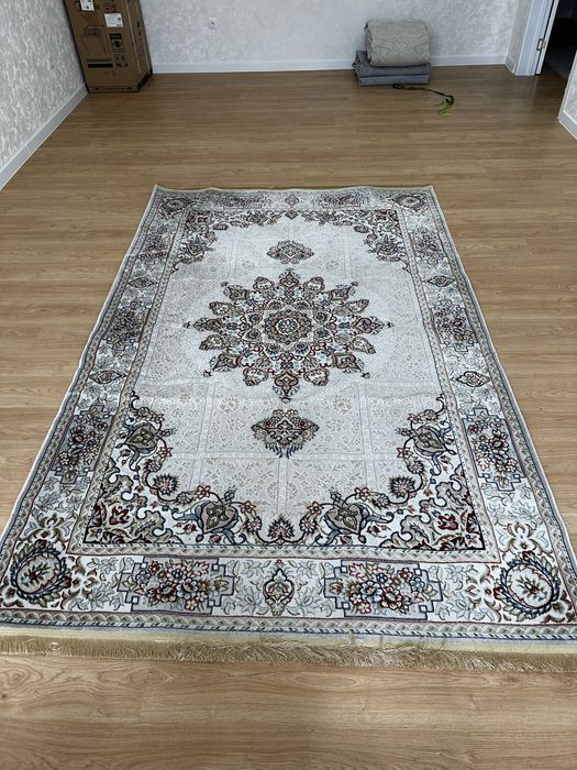 Продам ковер 2*3
