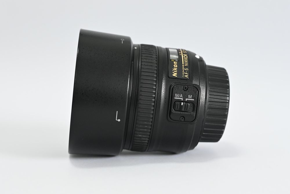 Nikon 50mm f/1. 8