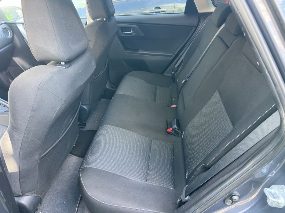 Toyota Auris Тойота Аурис 1.8 hybrid 136 кс 2014г На Части!