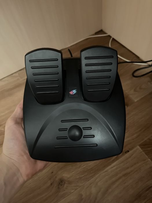 Продам игровой руль dexp