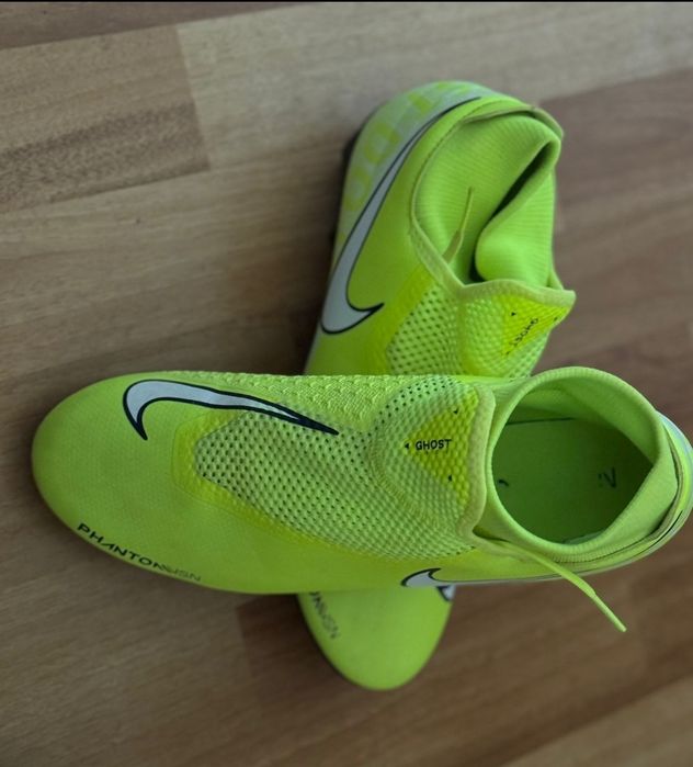 Ghete fotbal  Nike mărimea 41