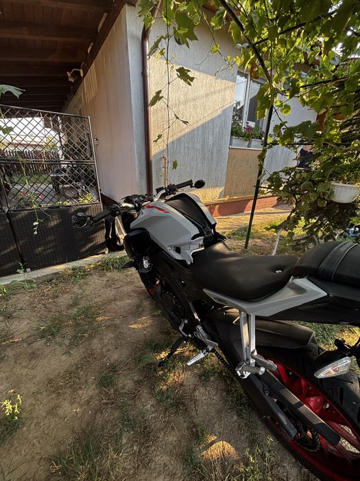 Vand yamaha mt 125 2019 avariat+ kit de lant nou