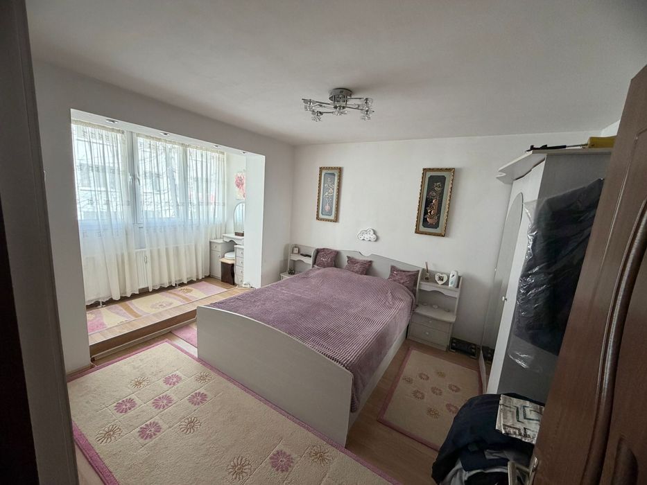 Apartament 4 camere decomandat 98 mp Berceni