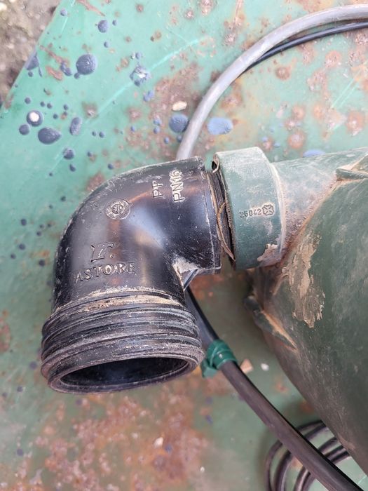 Pompa de apa murdara