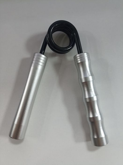 Продается эспандер для кисти 50кг