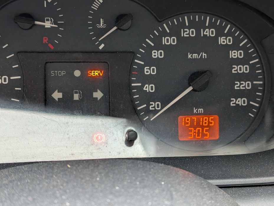 Renault Megane 1.4 16V Benzină 95 CP