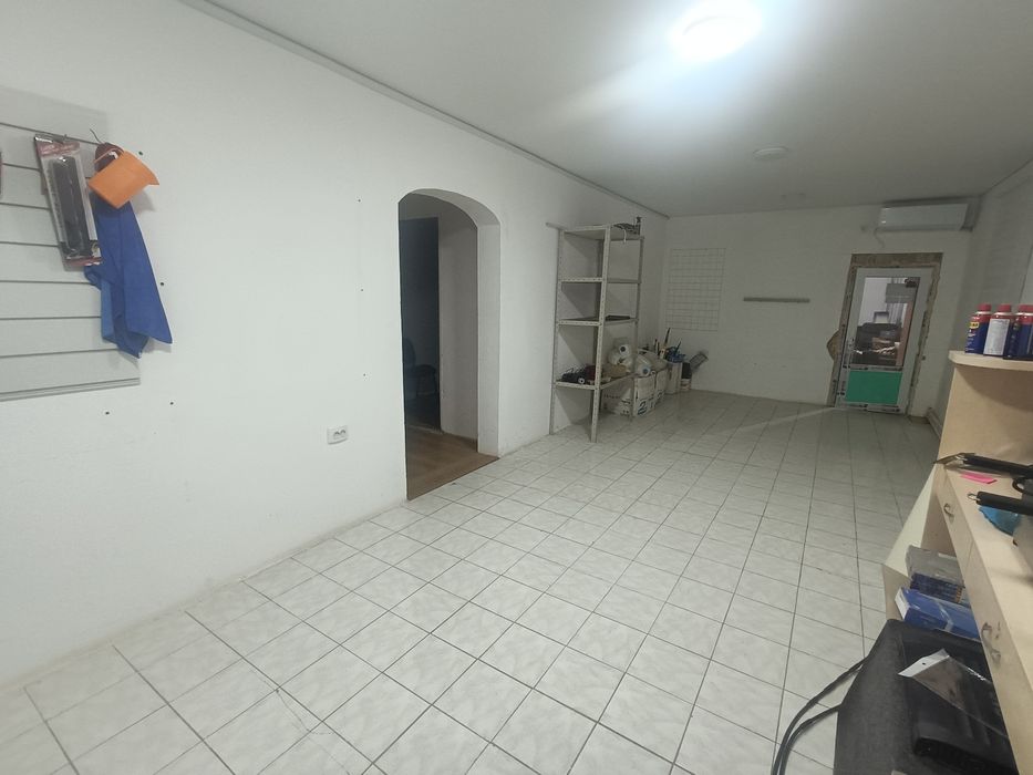 Магазин + гараж 2 бокс