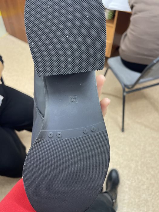 Әйелдер етігі сатылады