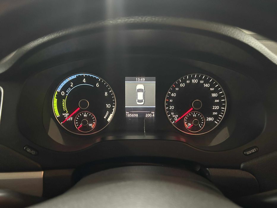 Автомобил VW JETTA 1.4