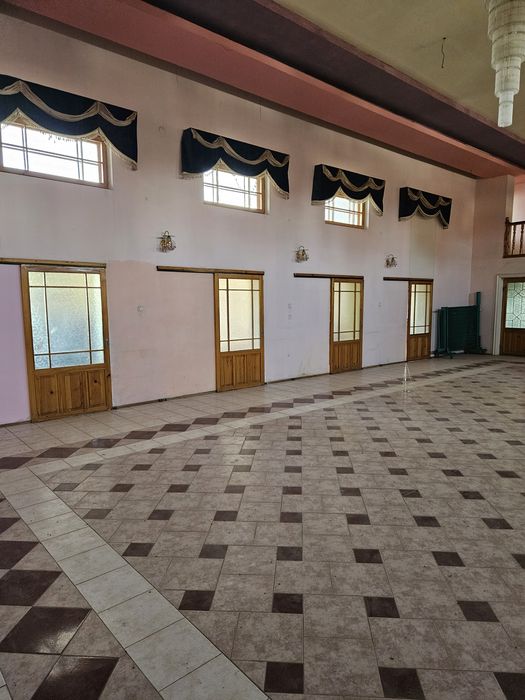 СРОЧНО Продается Ресторан на Ийк- Ота 3км от куйлюка 10.5соток