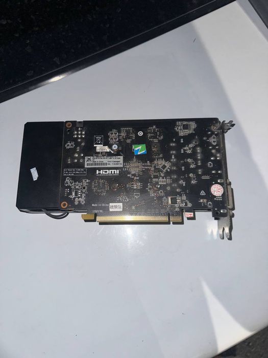 RX 560 4GB XFX ULTRA срочно продам!