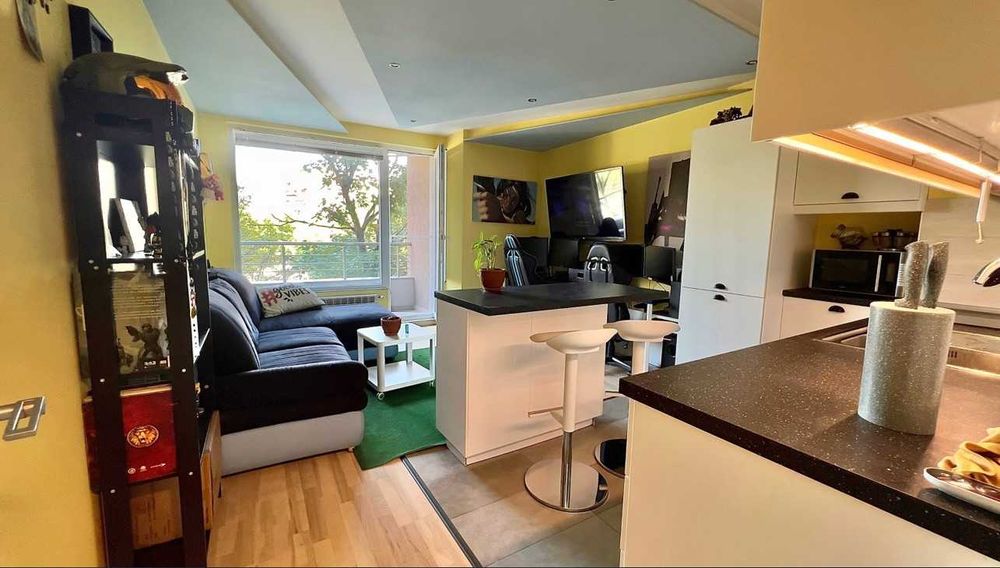 Дава се под наем Двустаен апартамент в София, Младост 1 - 65 кв.м за 714 € - Снимка #2