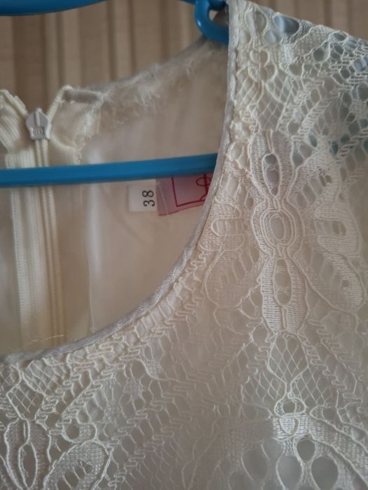 Продам красивые платья