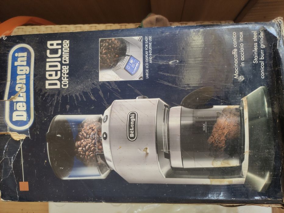 Кофемолка профессиональная De Longhi Dedica