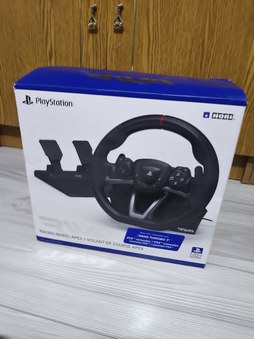 Vând Volan gaming HORI Apex SPF-004U (PS4, PS5, PC)