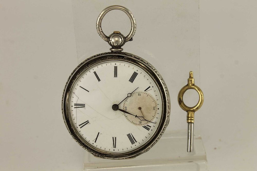 19 Век Швейцарски Джобен Сребърен Цилиндър С Ключе